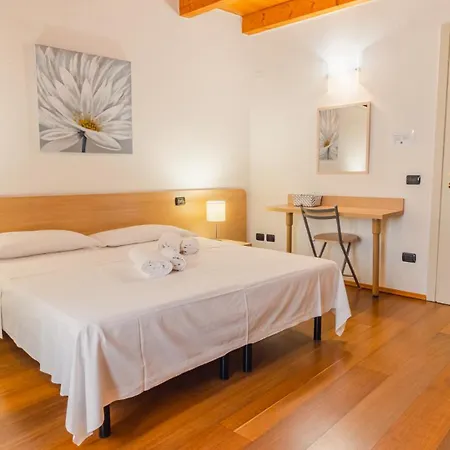 Antiche Mura - Italian Homing Affittacamere 4*