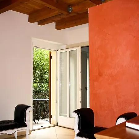 Antiche Mura - Italian Homing Guest house